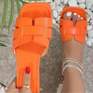 NEW TANGERINE ORANGE Flat Square Slides Size 10